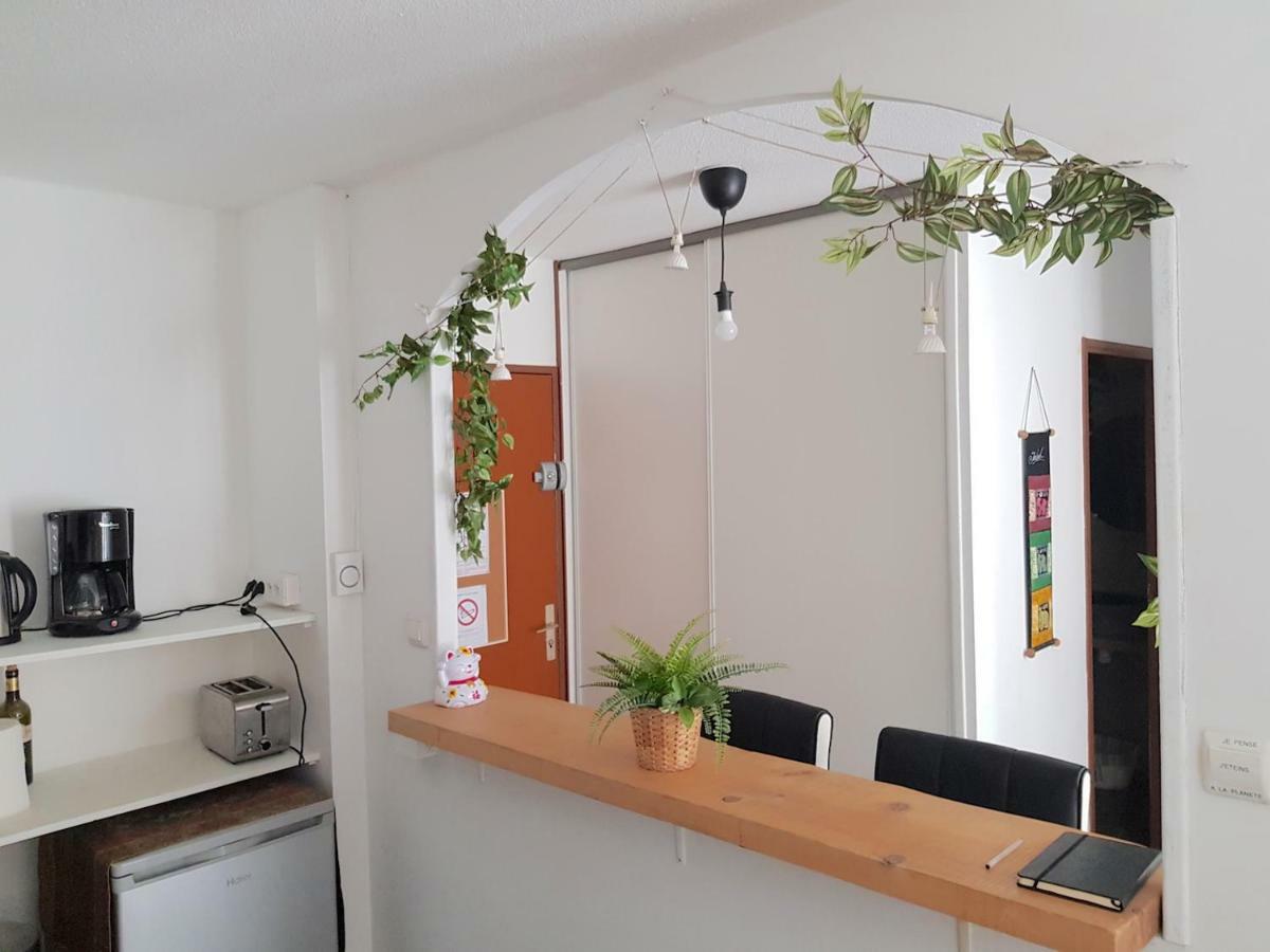 Au Petit Thai - T2 Avec Balcon - Montpellier Centre Apartamento Exterior foto
